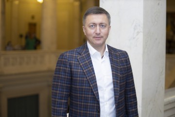 Розвиток агросекотру, підтримка громад та соцзахист: підбиваємо річні підсумки роботи у парламенті 