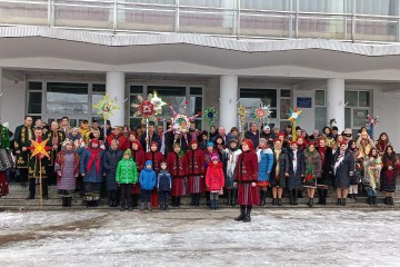 ​У Волочиську щедрували! 25 творчих колективів об’єднав фестиваль колядок та щедрівок 