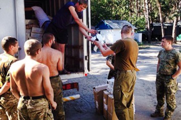 Перша зупинка народного депутата у зоні АТО